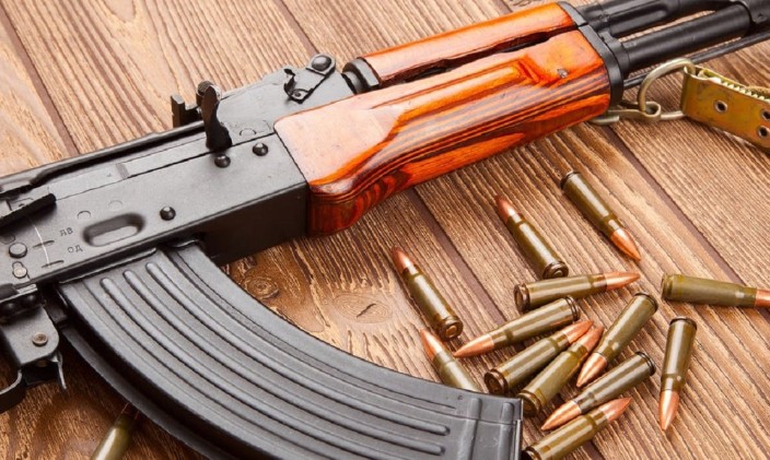 अनंतनागमधील माजी सरकारी डॉक्टरकडे सापडली एके- ४७