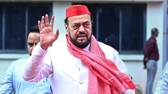 “धार्मिक मुस्लिम हे करू शकत नाही…” म्हणत अबू आझमी यांचा वंदे मातरम गाण्यास नकार