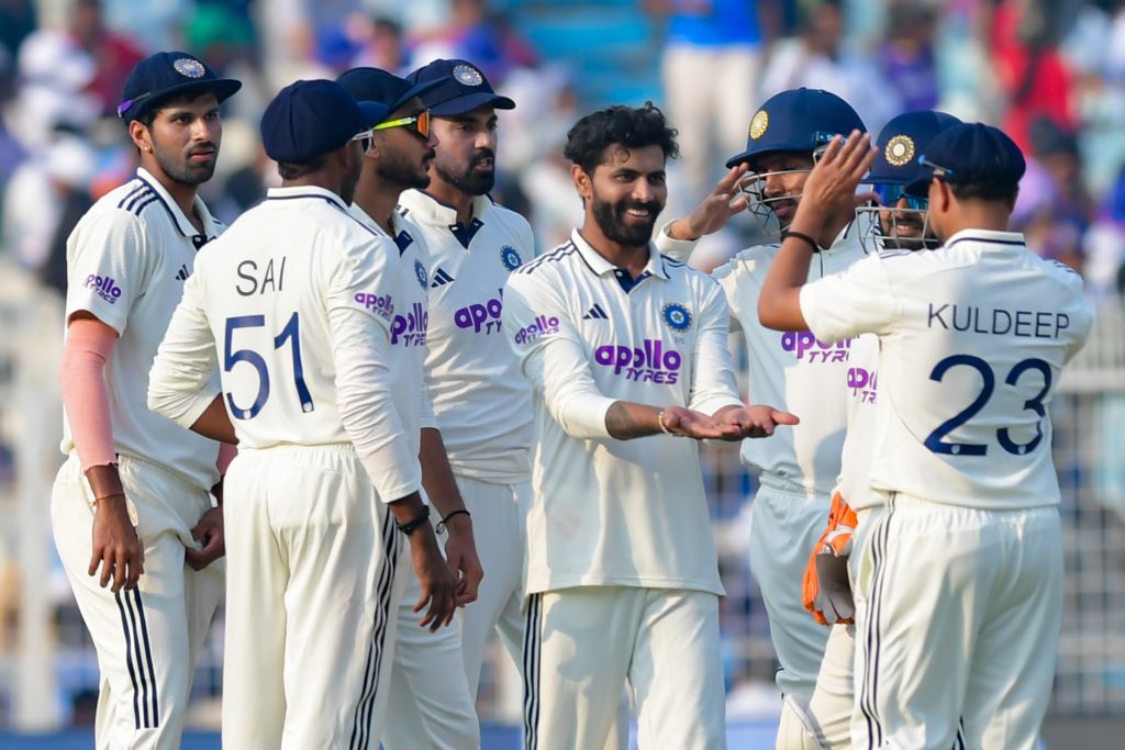 जडेजाची जादू! भारतीय भूमीवर २५० विकेट्स