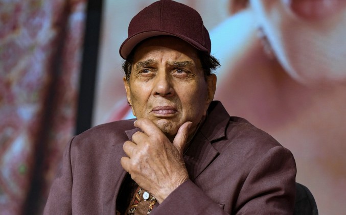 धर्मेंद्र यांच्या प्रकृतीत सुधारणा; रुग्णालयातून डिस्चार्ज