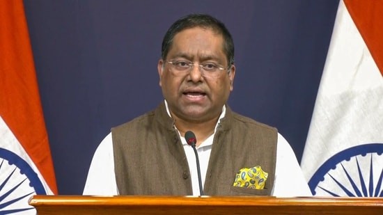 राम मंदिर ध्वजारोहणावर टिपण्णी करणाऱ्या पाकला फटकारलं; काय म्हणाला भारत?