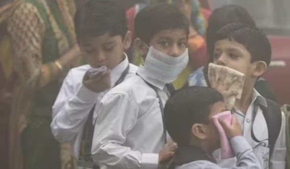 दिल्लीतील शाळांना ५ वी पर्यंतच्या विद्यार्थ्यांसाठी हायब्रिड मोडमध्ये वर्ग घेण्याचे निर्देश