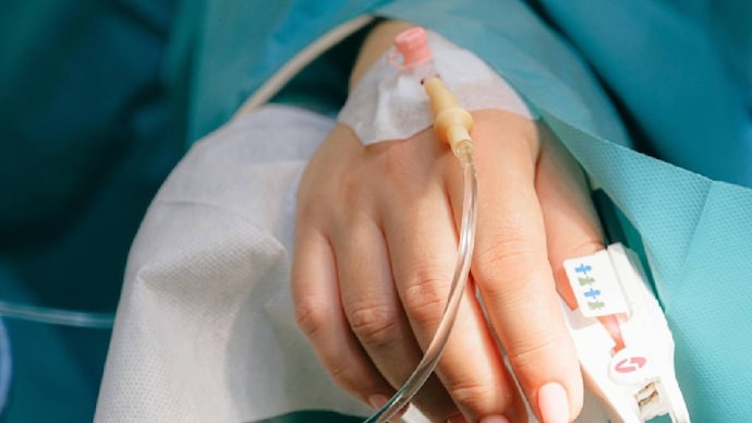 पाण्याऐवजी जेवण शिजवण्यासाठी टाकले ऍसिड, आणि…