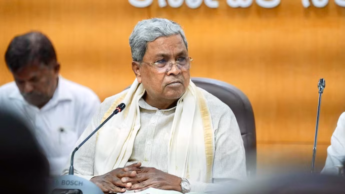 इंग्रजी, हिंदी मुलांची प्रतिभा कमकुवत करत आहेत