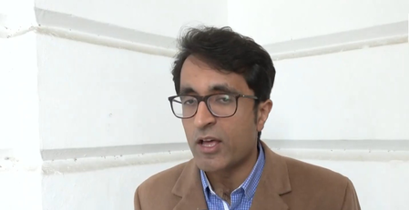 काँग्रेसचे ‘ब्रीफकेस मॉडेल’ गांधी कुटुंबाच्या भ्रष्टाचाराचे दर्शन घडवते