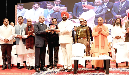 तर तरुण देशाच्या भविष्याचादेखील रक्षण करू शकतात