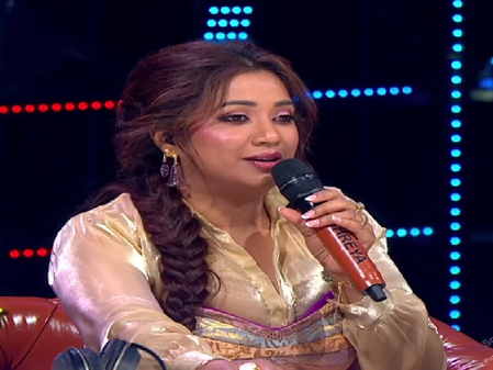 १० वर्षांच्या डेटिंगनंतर शिलादित्यने श्रेया घोषालला कसं केलं होतं प्रपोज?