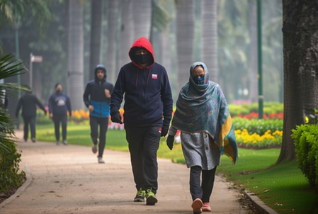 हिवाळ्यात या वेळेत चालल्यास हृदय आणि फुफ्फुसे मजबूत होतात