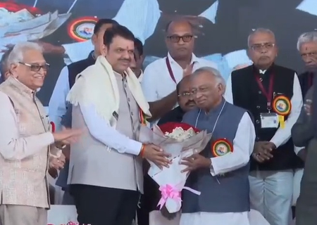 मुख्यमंत्री देवेंद्र फडणवीस यांचा अमरावतीत सन्मान