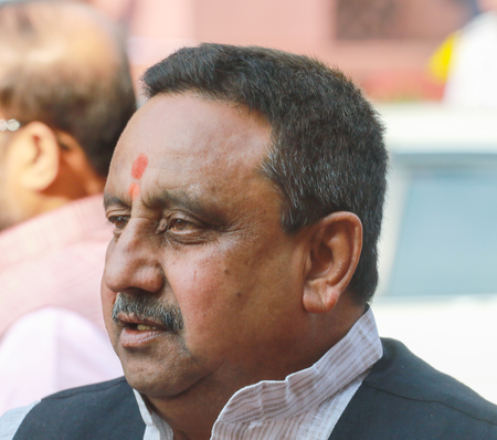 टॅगोरने मानसिक तज्ज्ञांकडून उपचार घ्यावे