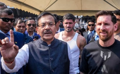 मेस्सीच्या कोलकाता कार्यक्रमातील गोंधळानंतर प. बंगालच्या क्रीडामंत्र्यांचा राजीनामा