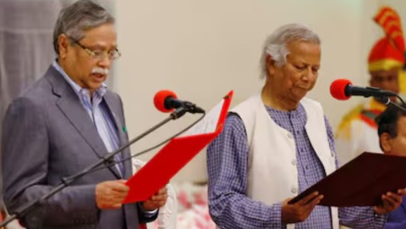 “युनूस सरकारने अपमानित करून बाजूला सारले!”