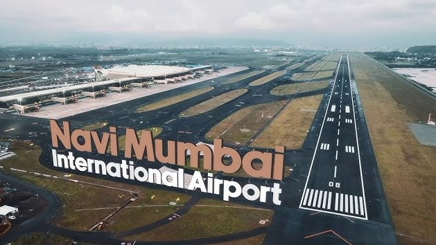 नवी मुंबई विमानतळ सेवेत दाखल; पहिल्या दिवशी नियोजित १५ उड्डाणे