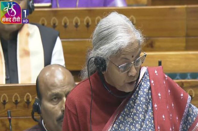 हिवाळी अधिवेशन: पहिल्या दिवशी अर्थमंत्र्यांनी लोकसभेत मांडली ‘ही’ दोन विधेयके