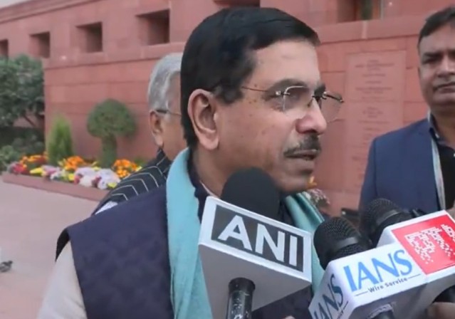 “राहुल गांधी हे ‘अर्धवेळ राजकीय नेते’!”