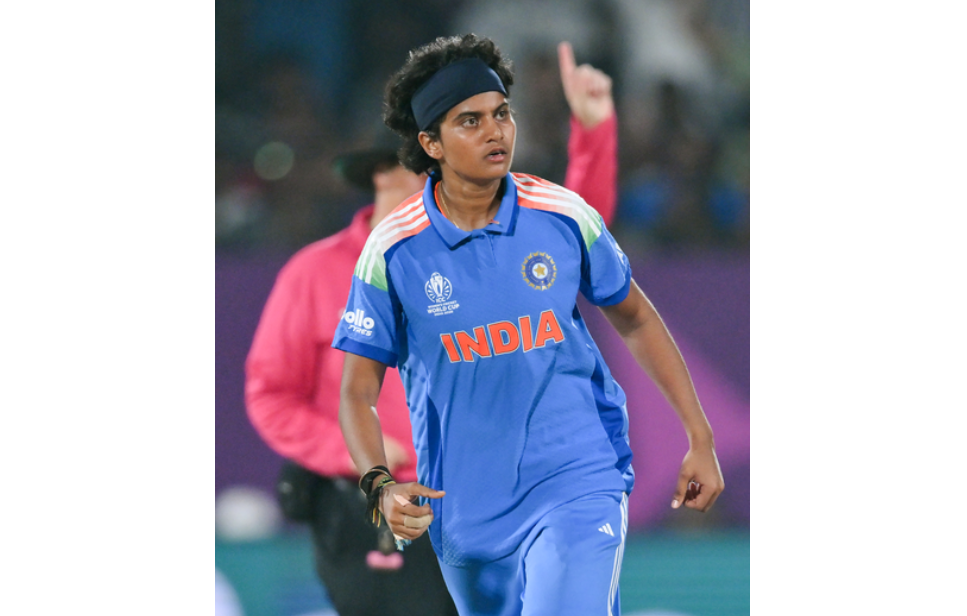 ‘श्री चरणी’ ₹२.५ कोटींचे रोख बक्षीस