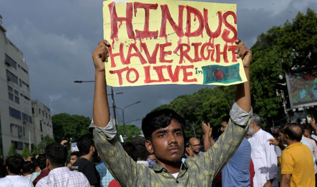 “आम्हाला वाचवा, सीमा उघडा!”