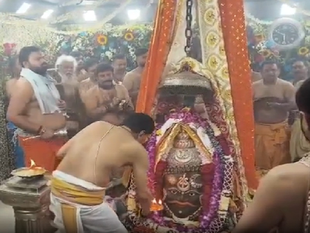 बाबा महाकालांचा अद्भुत शृंगार