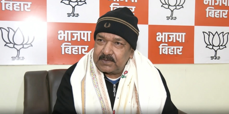 काँग्रेस संपवण्याची जबाबदारी राहुल गांधी उचलताहेत