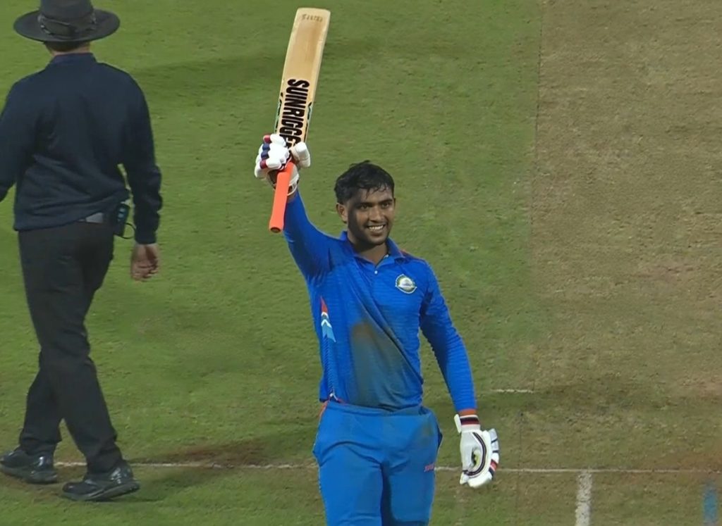 विजय हजारे ट्रॉफी: कर्नाटकला ६ विकेट्सने हरवत विदर्भ थेट फायनलमध्ये