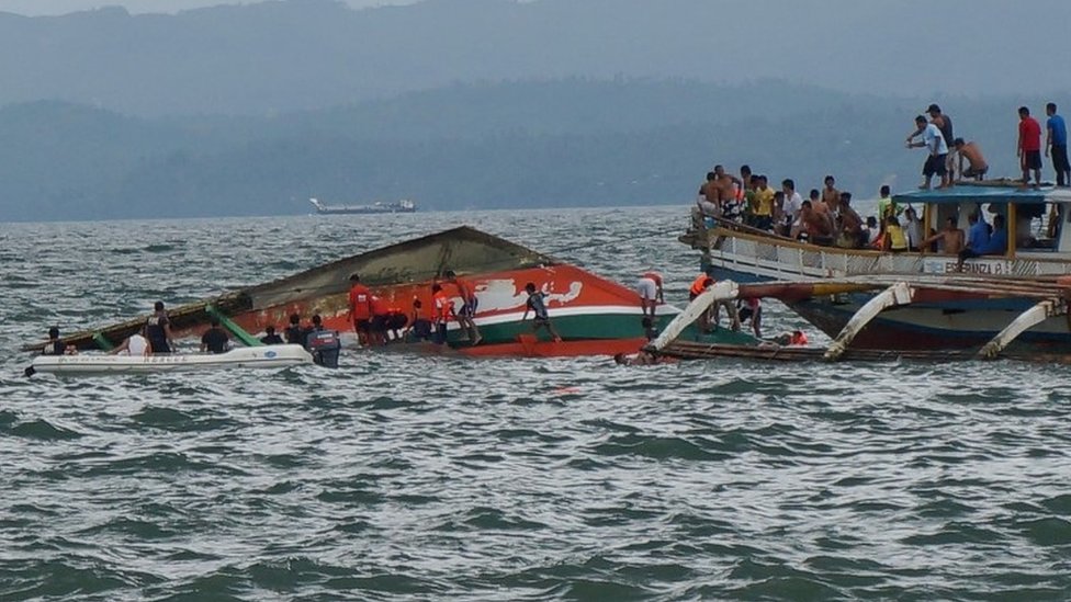 फिलीपीन्स समुद्रात भीषण दुर्घटना