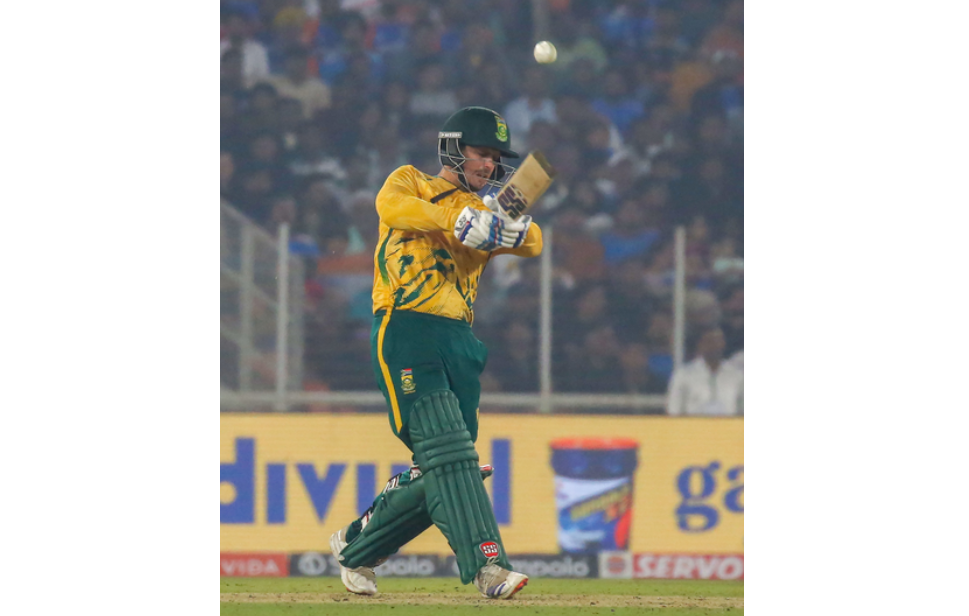 डिकॉक तुफानी फॉर्मात; विरोधकांना धडकी!