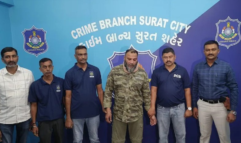 धुरंधरची चर्चा असताना ‘रहमान डकैत’ला पकडले