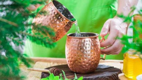 तांब्याच्या भांड्यातील पाणी म्हणजे ‘अमृत’: काय आहेत फायदे?