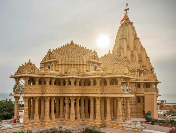 सोमनाथ मंदिर स्वाभिमानाचे प्रतिक… पंतप्रधान मोदींचा विशेष लेख