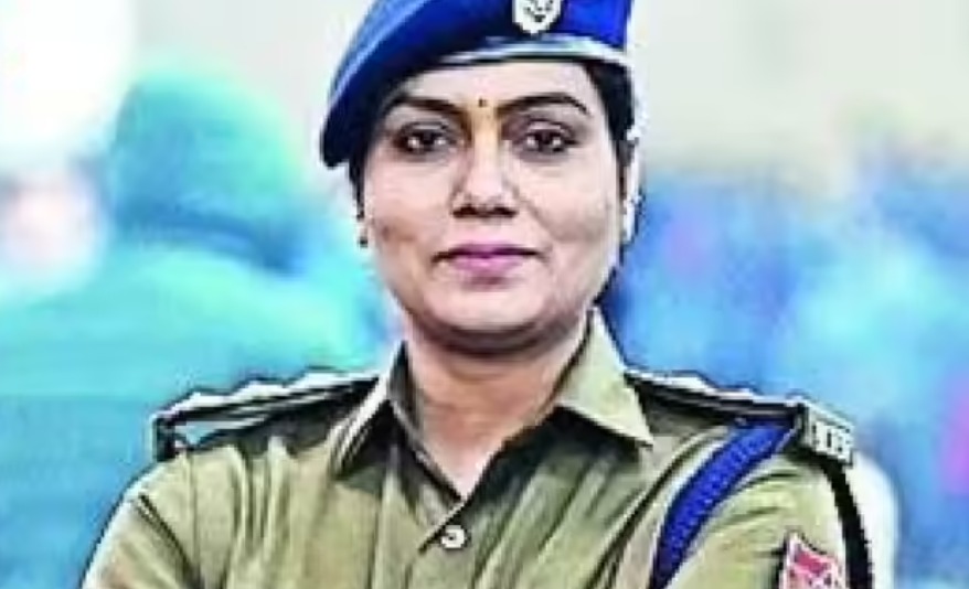 त्या आरपीएफ महिलेने केली रेल्वे स्थानकावरून १५०० मुलांची सुटका