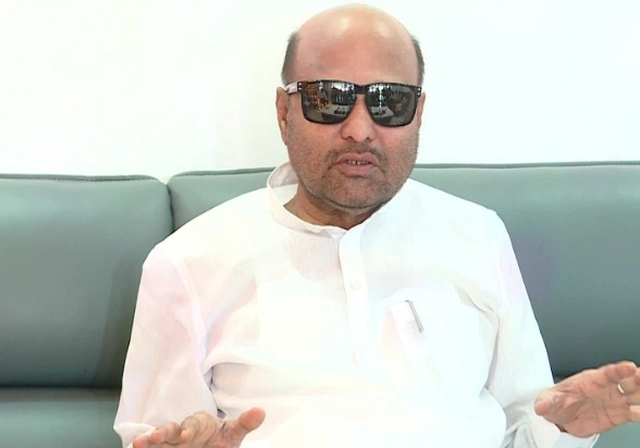 “डीके शिवकुमार यांना मुख्यमंत्रीपद द्या”