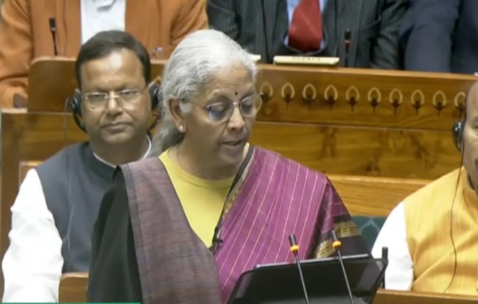 जागतिक अस्थैर्यात भारताचा १ लाख कोटींचा स्थिरीकरण निधी