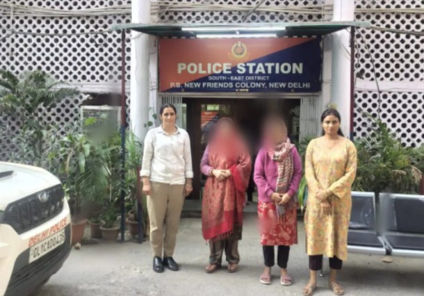 मोलकरणीने स्पेशल २६ प्रमाणे मालकाच्या घरावर टाकला छापा