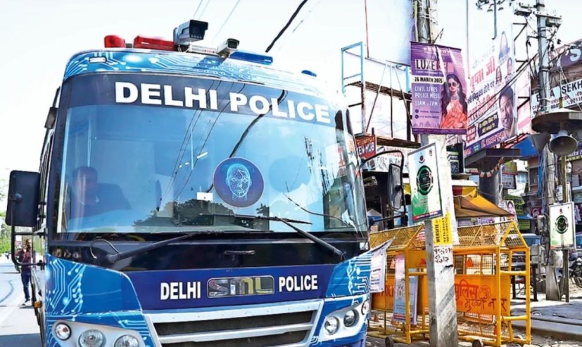 पीरागढी फ्लायओवरवर पार्क कारमधून तीन मृतदेह सापडले