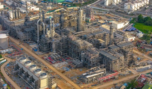 रिलायन्सला अमेरिकेकडून व्हेनेझुएलाचे तेल खरेदीची परवानगी