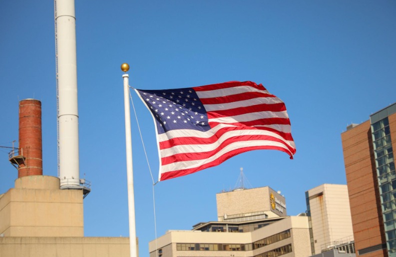 अमेरिका सोडणाऱ्यांची संख्या वाढली, काय कारण?