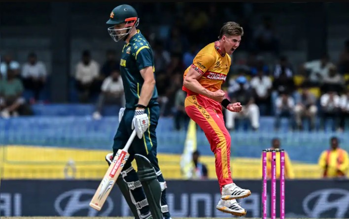 कांगारूंनी झिम्बाब्वेसमोर टेकले गुडघे! विश्वचषक सामन्यात ऑस्ट्रेलियाचा २३ धावांनी पराभव