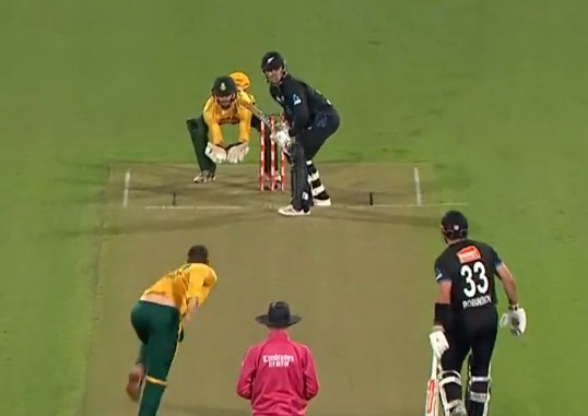 कीवींचा पराभव करत दक्षिण आफ्रिकेचा दणदणीत विजय