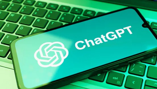 ChatGPT च्या वापरकर्त्यांना दिसणार जाहिराती