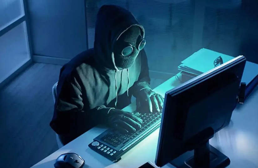 २५ दिवस ‘डिजिटल अटकेत’ ठेवून निवृत्त अधिकाऱ्याचे १.५७ कोटी लुबाडले