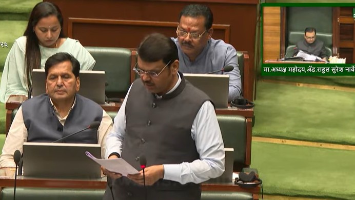 महिलांना धमकी देऊन खरातकडून अघोरी कृत्ये… फडणवीसांनी सभागृहात दिली माहिती