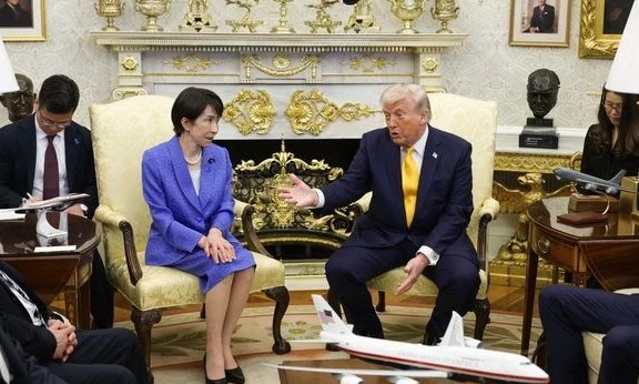 “तुम्ही मला पर्ल हार्बरबद्दल का सांगितलं नाही?” जपानच्या पंतप्रधानांना ट्रम्प यांचा सवाल