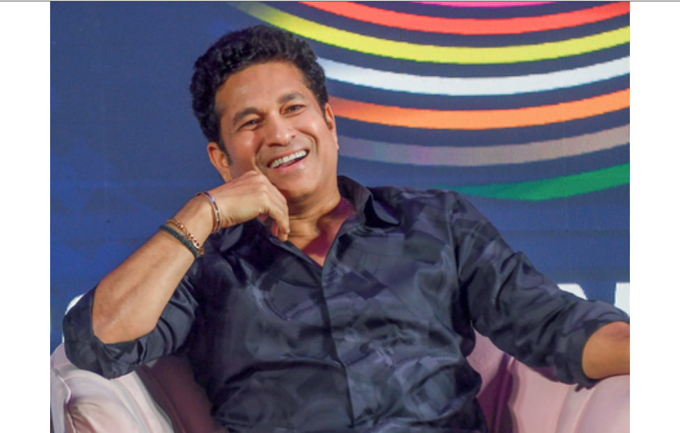 सचिनचे ऐतिहासिक १००वा शतक!