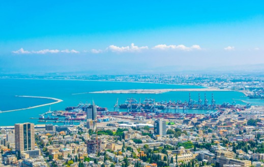 इराणच्या क्षेपणास्त्र हल्ल्यांनंतरही आदाणींचे हाइफा बंदर सुरक्षित