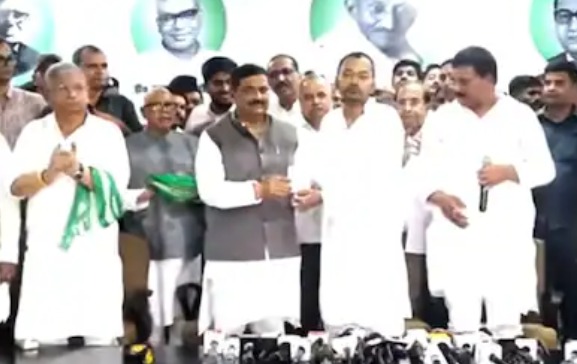 नीतीश कुमार यांचा मुलगा निशांत राजकारणात