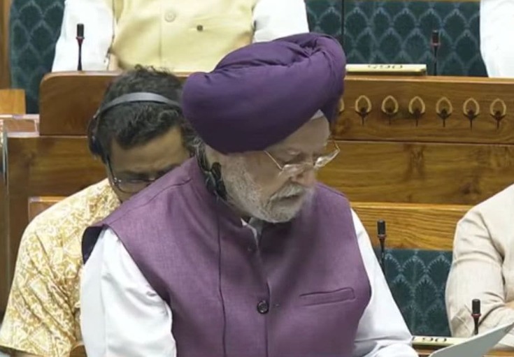 देशात इंधनाचा साठा देशाच्या गरजेपेक्षा जास्त