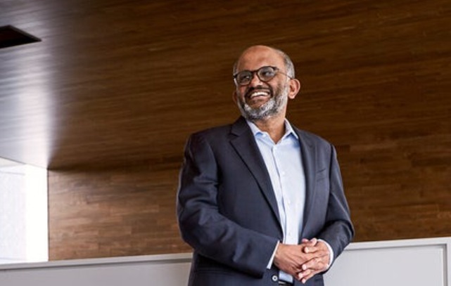 एआयच्या वाढत्या प्रभावाच्या पार्श्वभूमीवर अॅडोबचे सीईओ शांतनू नारायण पद सोडणार