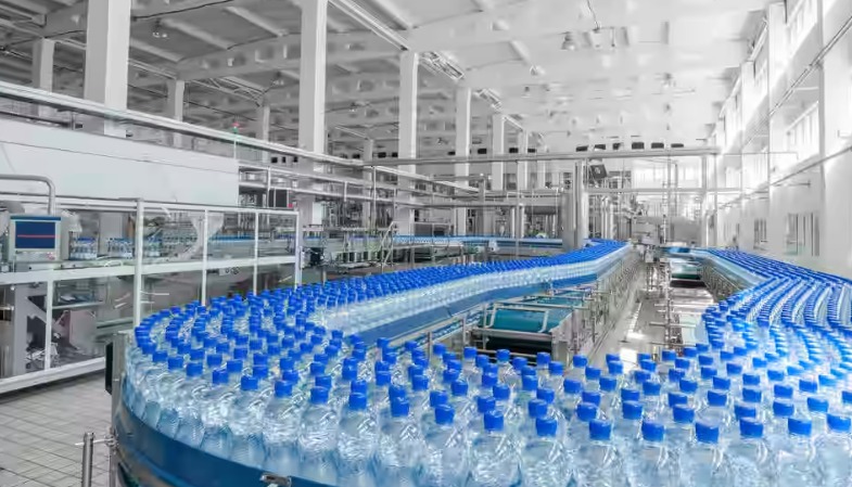 कच्च्या तेलाच्या दरवाढीमुळे प्लास्टिक पॅकेजिंग महाग