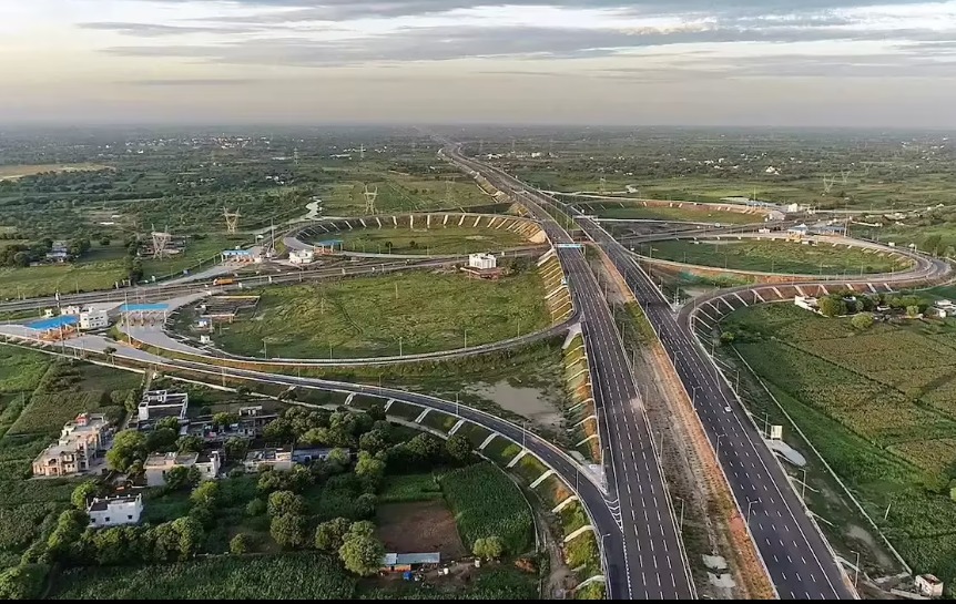 देशभरात महामार्ग आणि पायाभूत सुविधांवर मोठी गुंतवणूक
