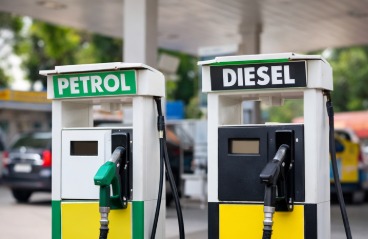 सामान्यांना मोठा दिलासा! पेट्रोल-डिझेल स्वस्त करण्यासाठी केंद्राचा मोठा निर्णय